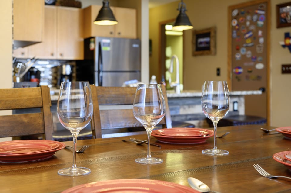 A large rectangular dining table awaits your dine-in evenings, big enough for your whole group.