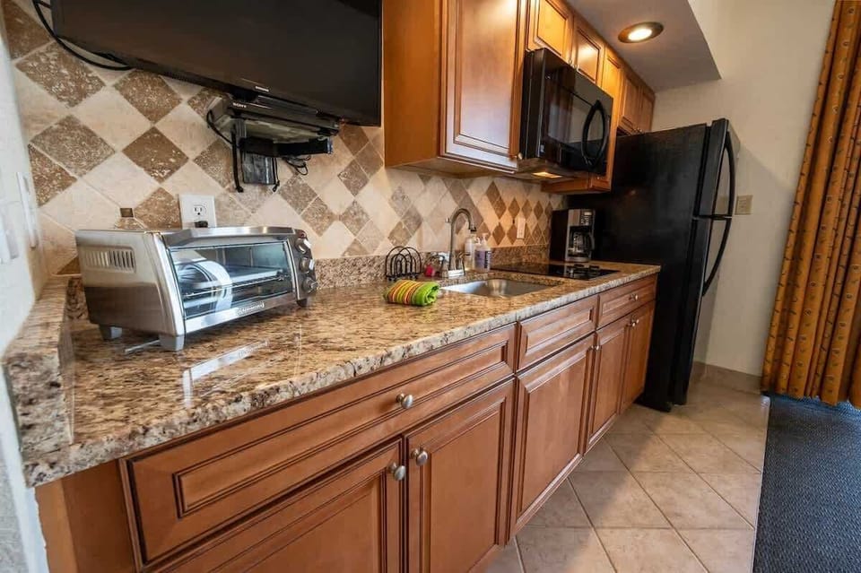 2 Burner Cooktop, Microwave and Full Sized Kitchen