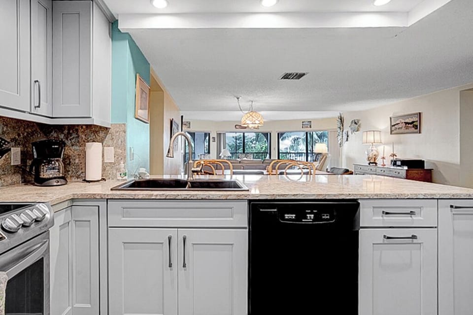 Kitchen 3