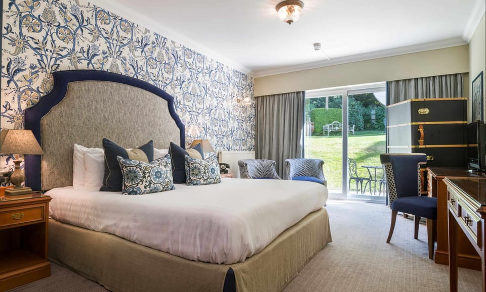 Superior Double Room | Laptop workspace, blackout drapes, iron/ironing board, free WiFi