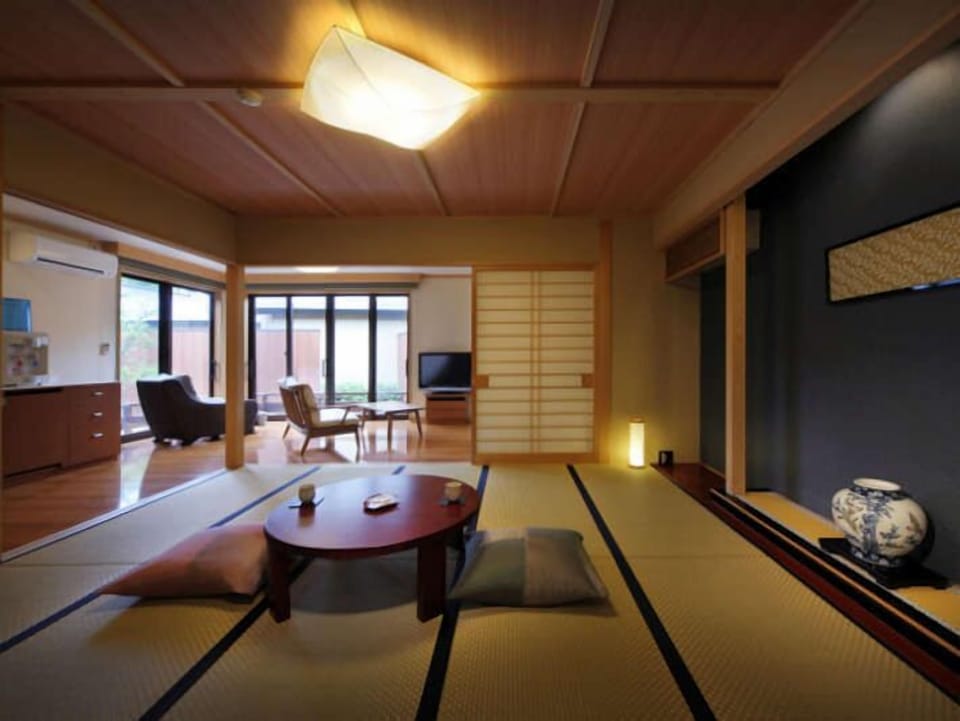 Living area | TV