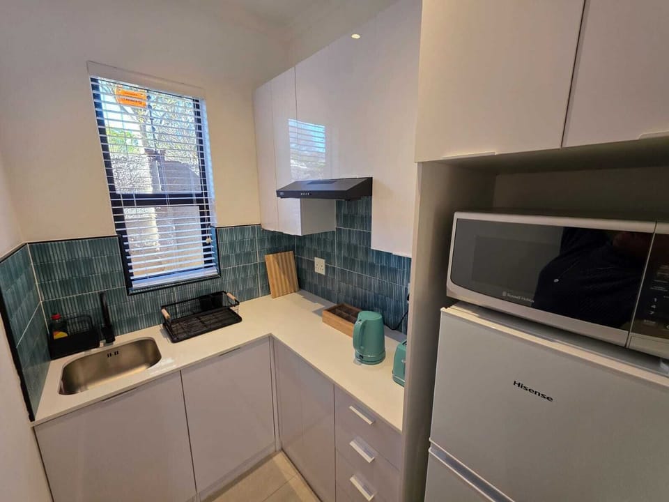 Luxury Studio Suite | In-room safe, desk, free WiFi, bed sheets