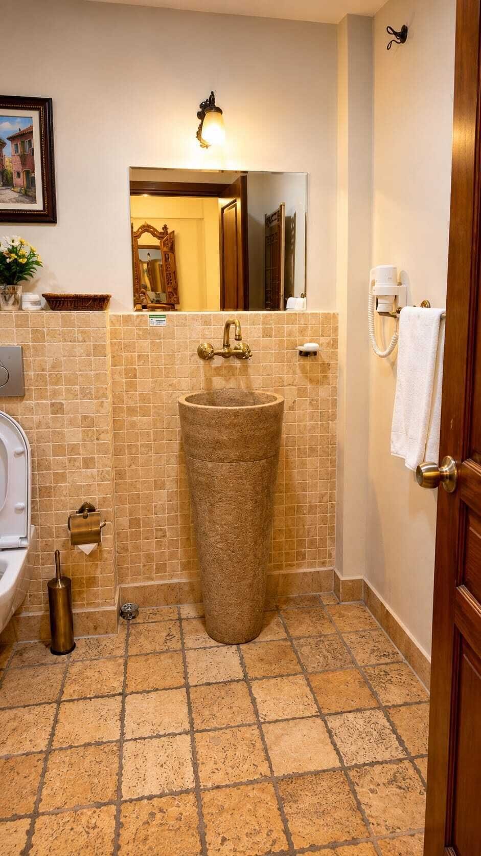Executive Suite, 1 King Bed with Sofa bed, City View | Bathroom | Combined shower/tub, jetted tub, hydromassage showerhead