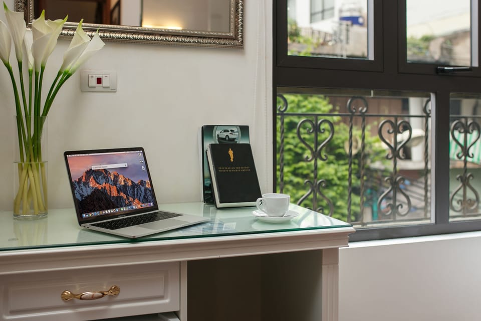Deluxe Double Room, 1 Queen Bed, Non Smoking, City View | Street view