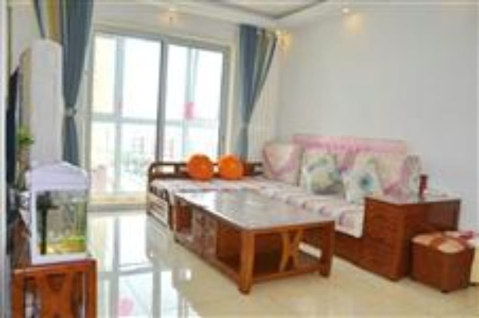 Two-Bedrooms Apartment | Living room