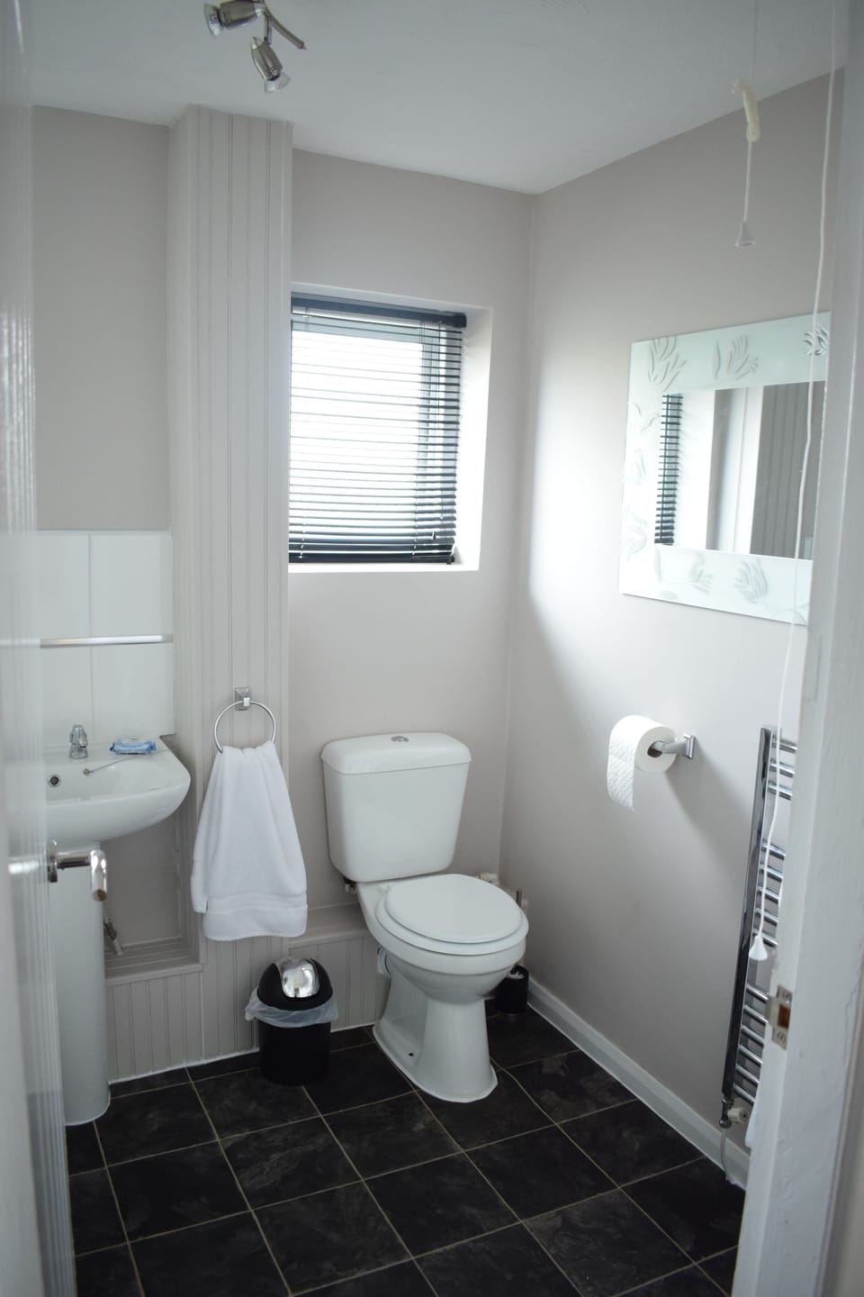 Bewick Crescent Serviced Accomodation House in Newton Aycliffe