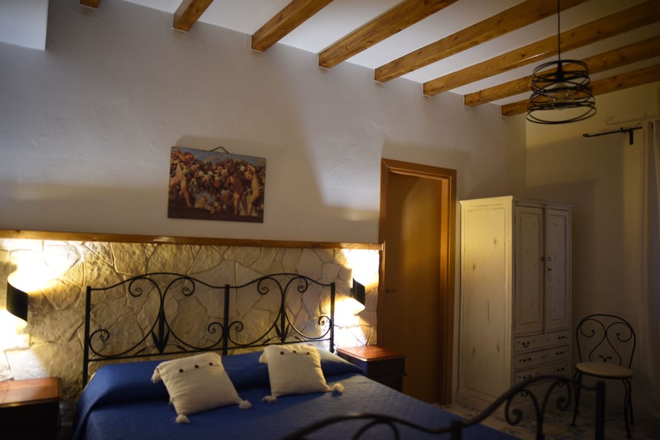 Classic Triple Room, Garden View | 1 bedroom, premium bedding, minibar, in-room safe