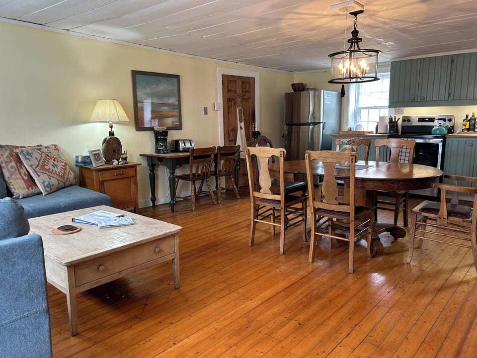 Kitchen/Living room