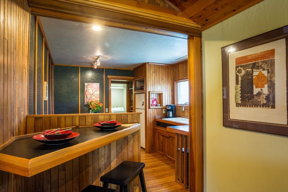 Convenient extra dining space.