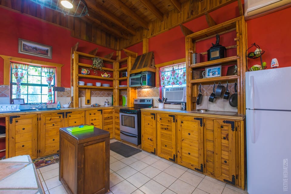 Fully equipped kitchen