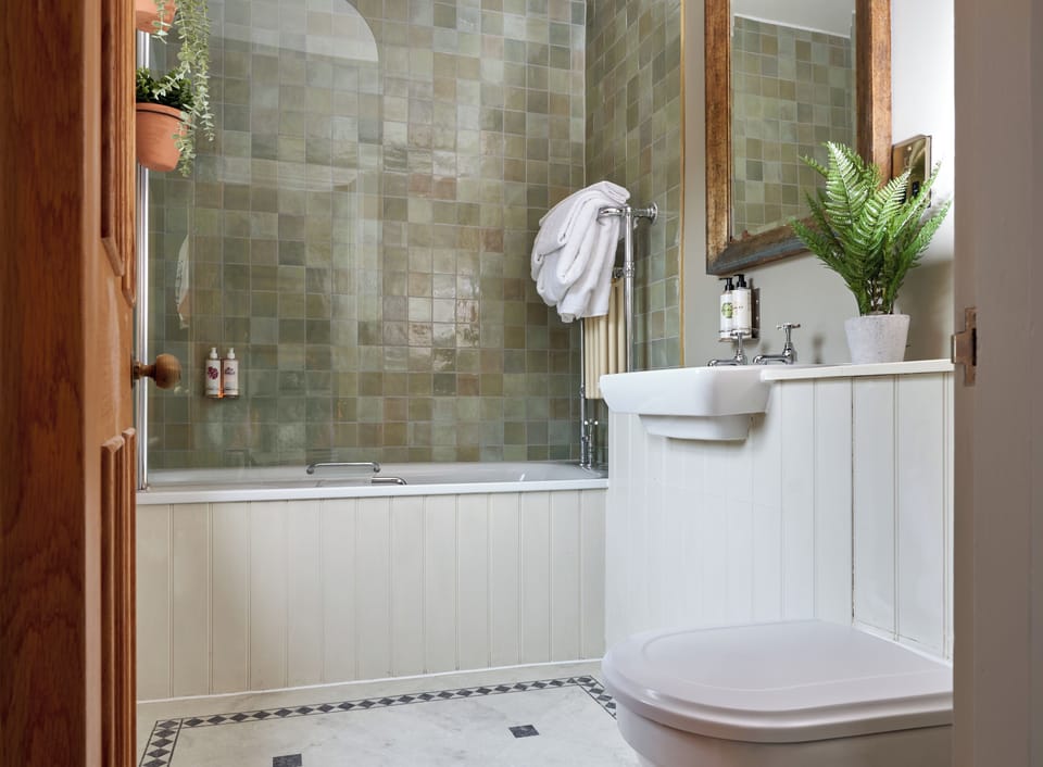 Comfort Double Room | Bathroom | Designer toiletries, hair dryer, towels, soap