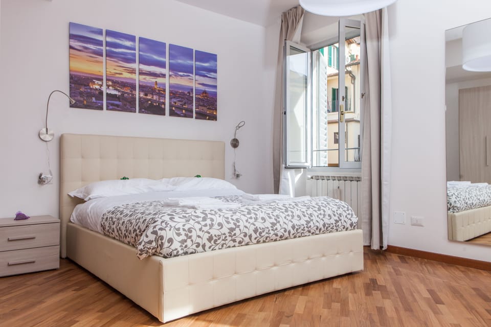 Double Room, Balcony | Premium bedding, in-room safe, desk, cribs/infant beds