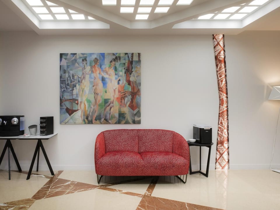 Standard Room, 1 Double Bed | Minibar, in-room safe, desk, soundproofing