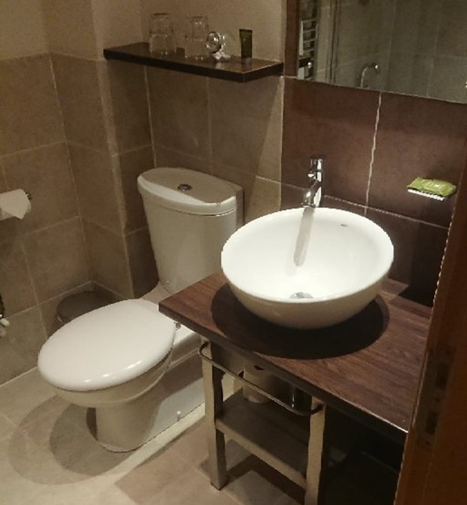 Hair dryer, towels
