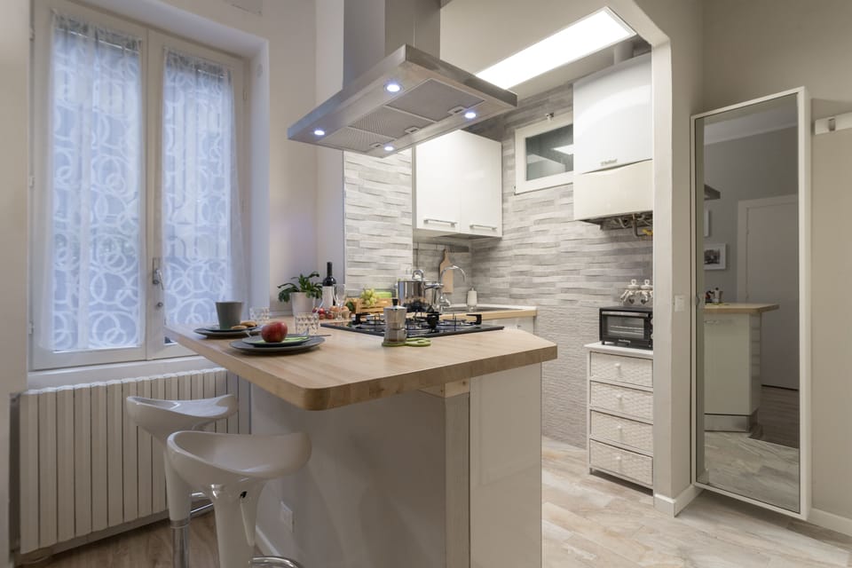 Studio | Private kitchen | Full-size fridge, oven, stovetop, espresso maker