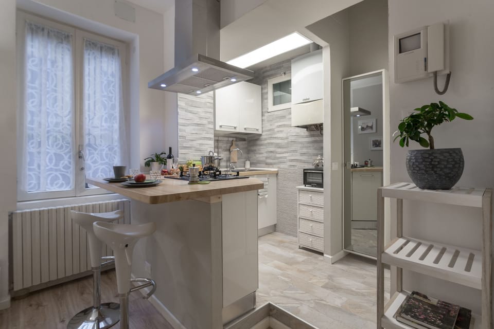 Studio | Private kitchen | Full-size fridge, oven, stovetop, espresso maker