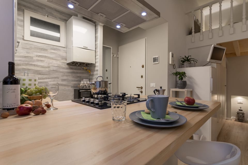 Studio | Private kitchen | Full-size fridge, oven, stovetop, espresso maker