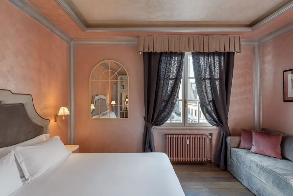 Suite, City View | In-room safe, desk, laptop workspace, soundproofing