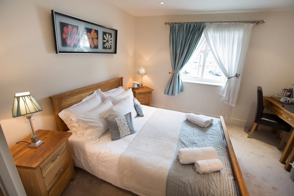 Superior Double Room, Ensuite (Courtyard - Ground Floor)