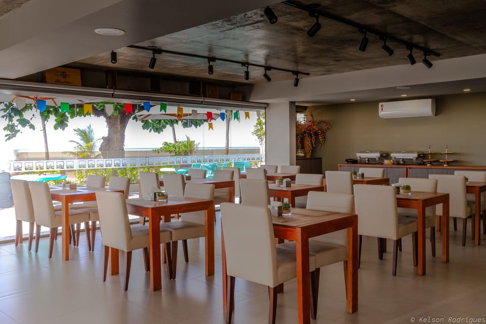 Free daily English breakfast