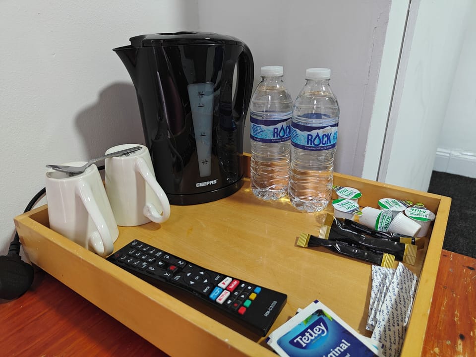 Desk, iron/ironing board, WiFi