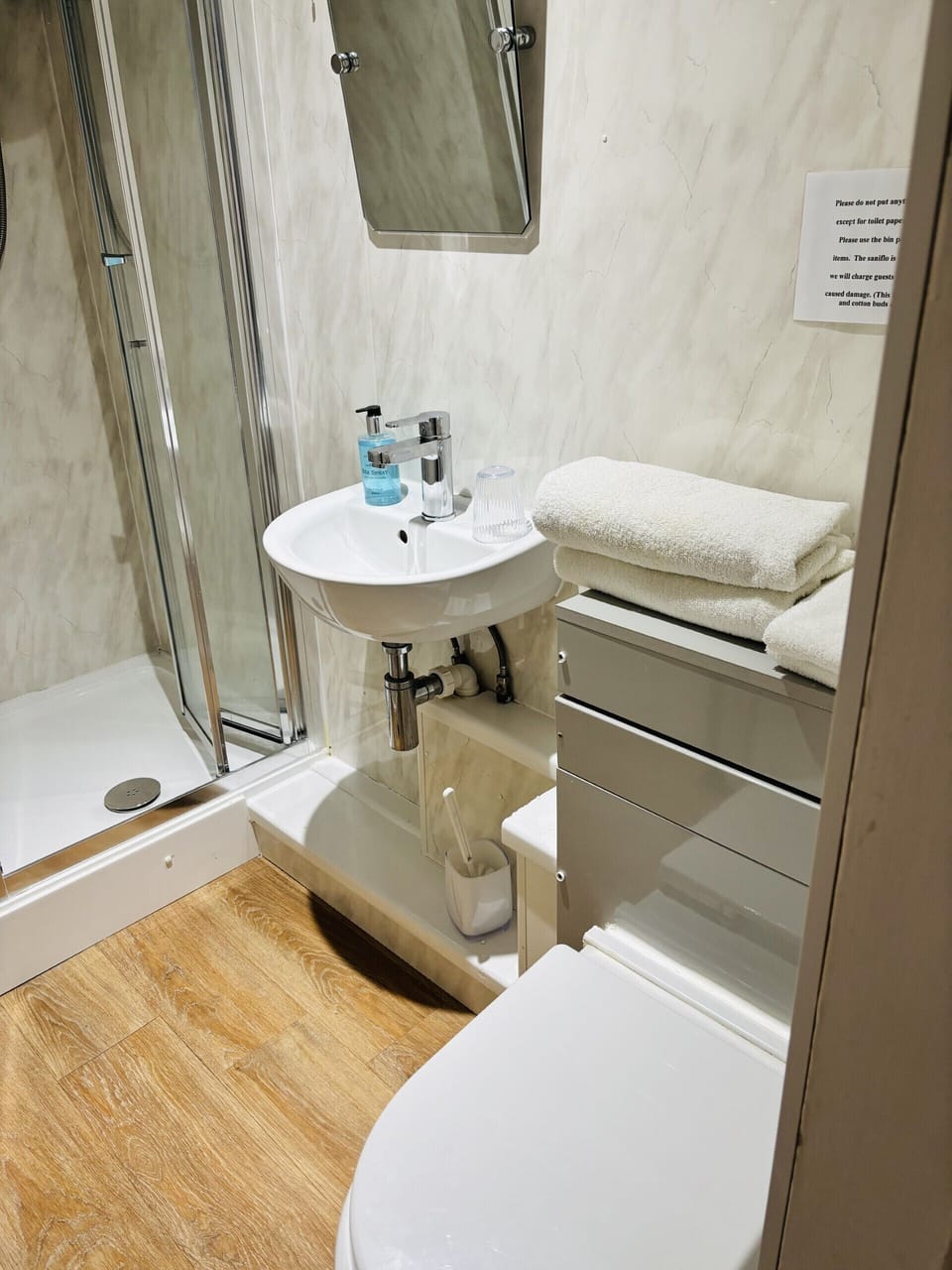 Twin Room, Ensuite | Bathroom