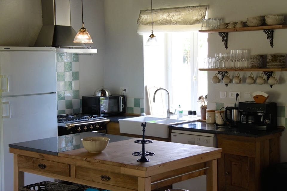 Classic Cottage, 3 Bedrooms, Non Smoking, Valley View | Living area
