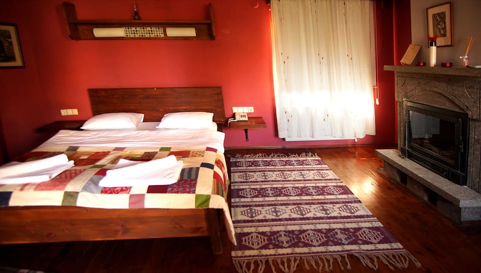 1 bedroom, premium bedding, individually decorated