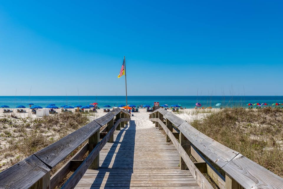 Experience a beach front vacation at the Phoenix All Suites West Hotel in the heart of Gulf Shores, Alabama