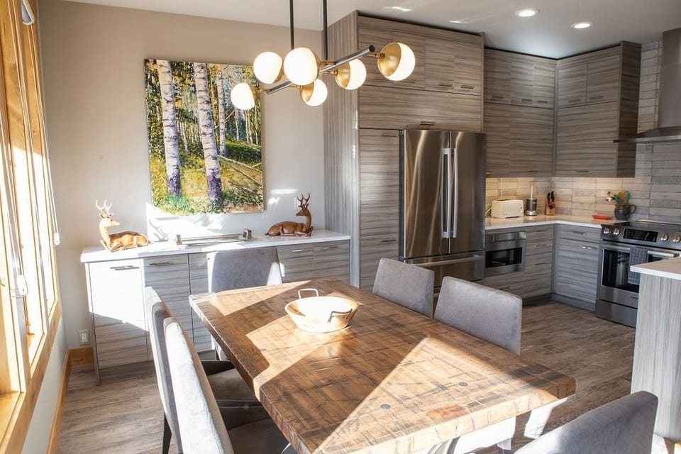 Condo, 2 Bedrooms | Dining