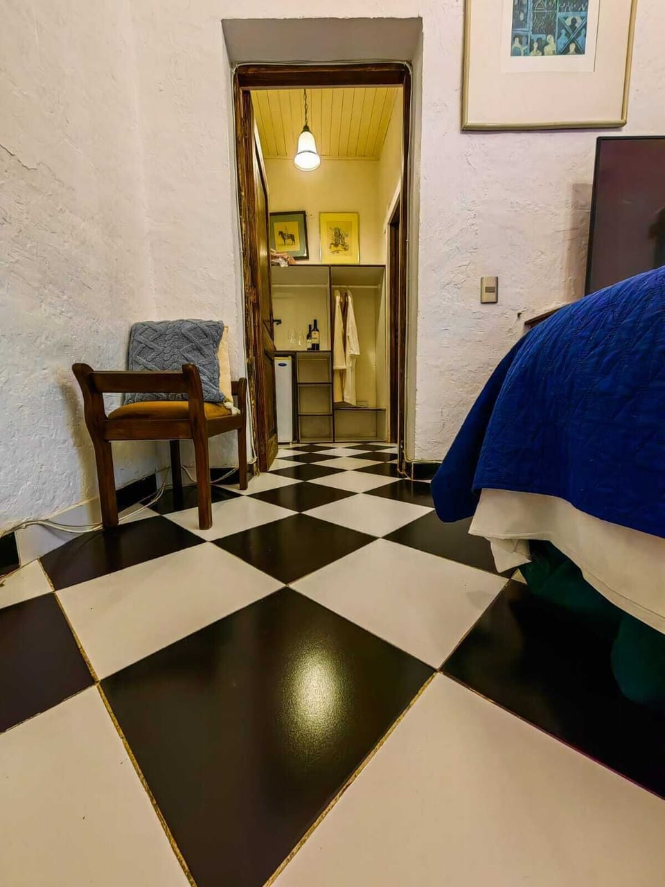 Standard Double or Twin Room, 1 King Bed | Minibar, individually decorated, individually furnished, soundproofing