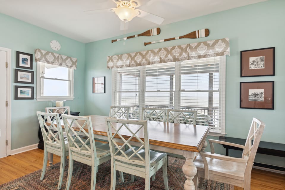 Dining Area for 8