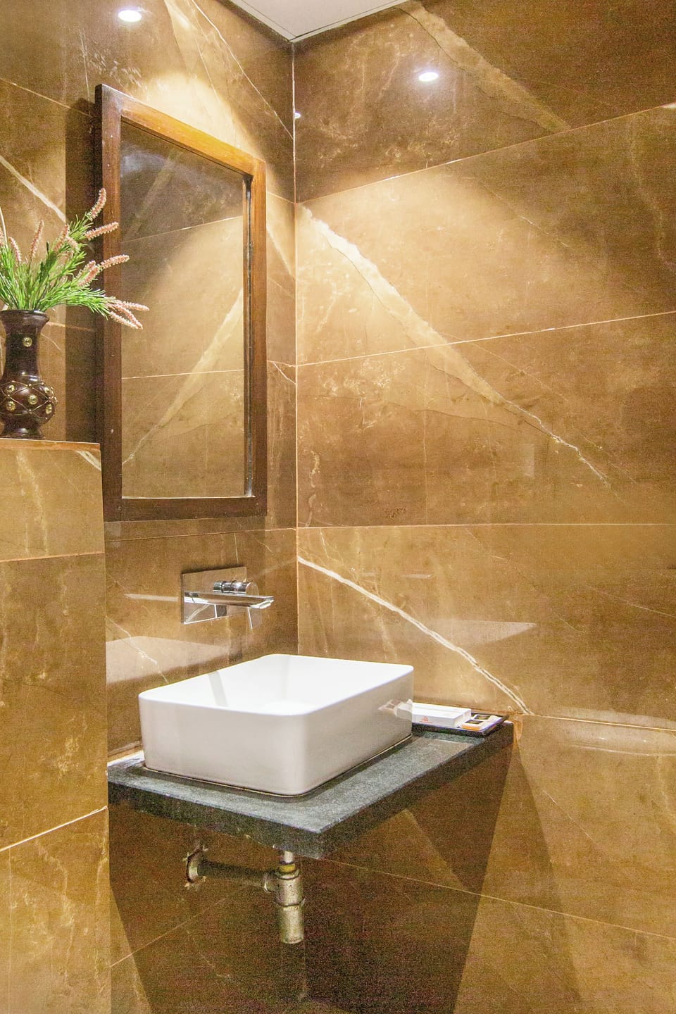 Deluxe Room | 2 bedrooms, premium bedding, minibar, in-room safe