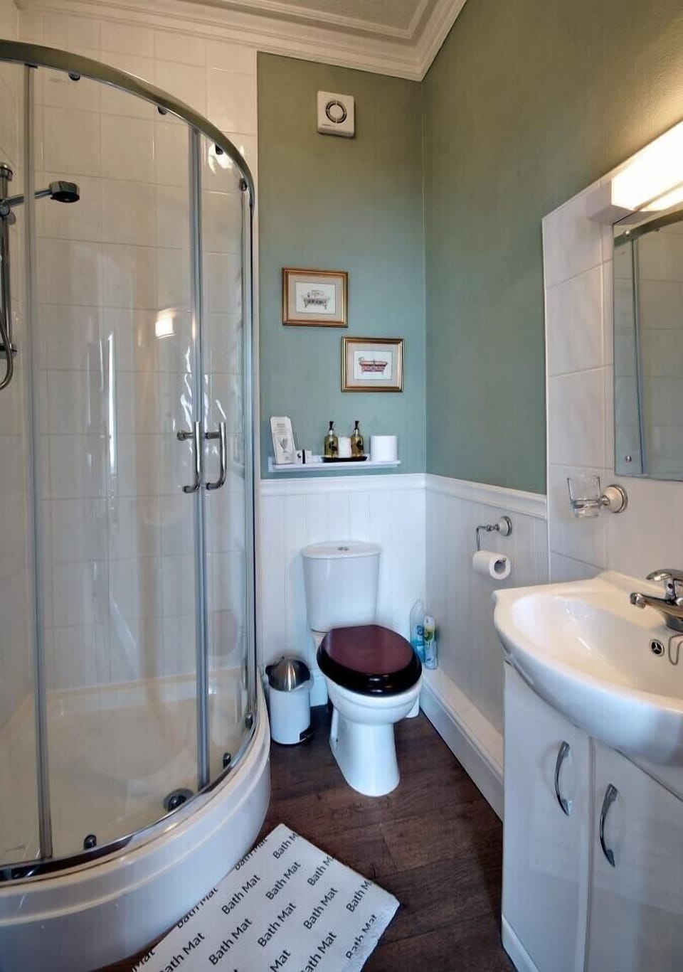 Free toiletries, hair dryer, bathrobes, towels