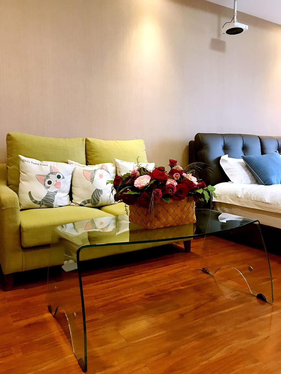 Deluxe Double Room with Giant Screen | Desk, blackout drapes, WiFi (free)