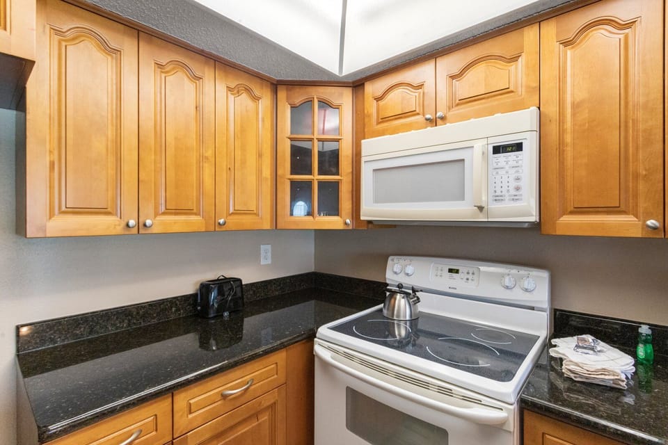 Sandy Shores 501 Kitchen