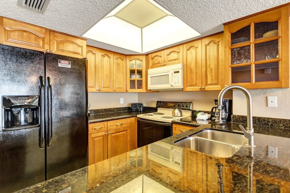 Sandy Shores 301 Kitchen