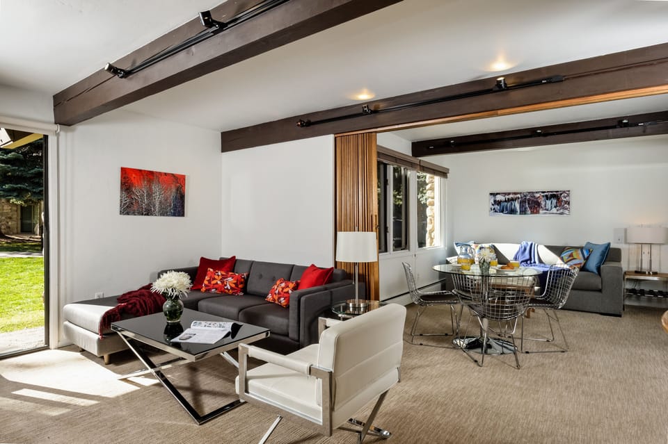 Living Room / Den