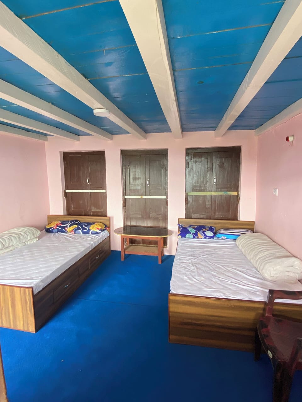 Traditional Room, 6 Bedrooms, Non Smoking, Mountain View | Desk, free WiFi, bed sheets