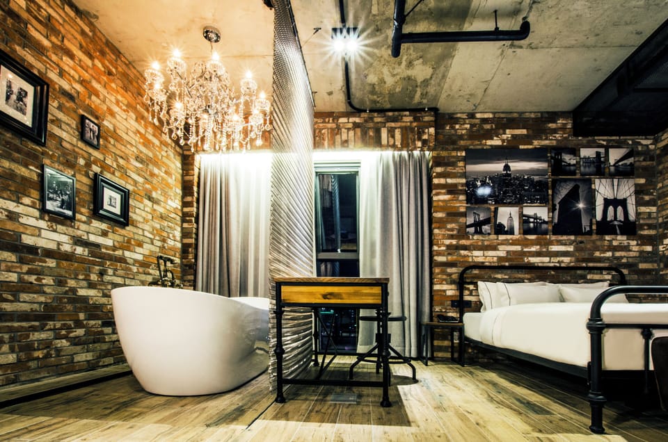 Signature Room | Individually decorated, individually furnished, desk, blackout drapes