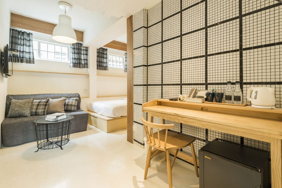 Superior Room | Minibar, in-room safe, blackout drapes, free WiFi