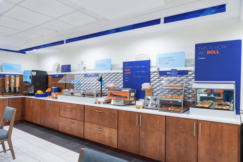 Free daily full breakfast