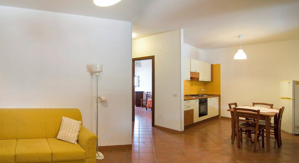 Family Villa | Bed sheets, wheelchair access