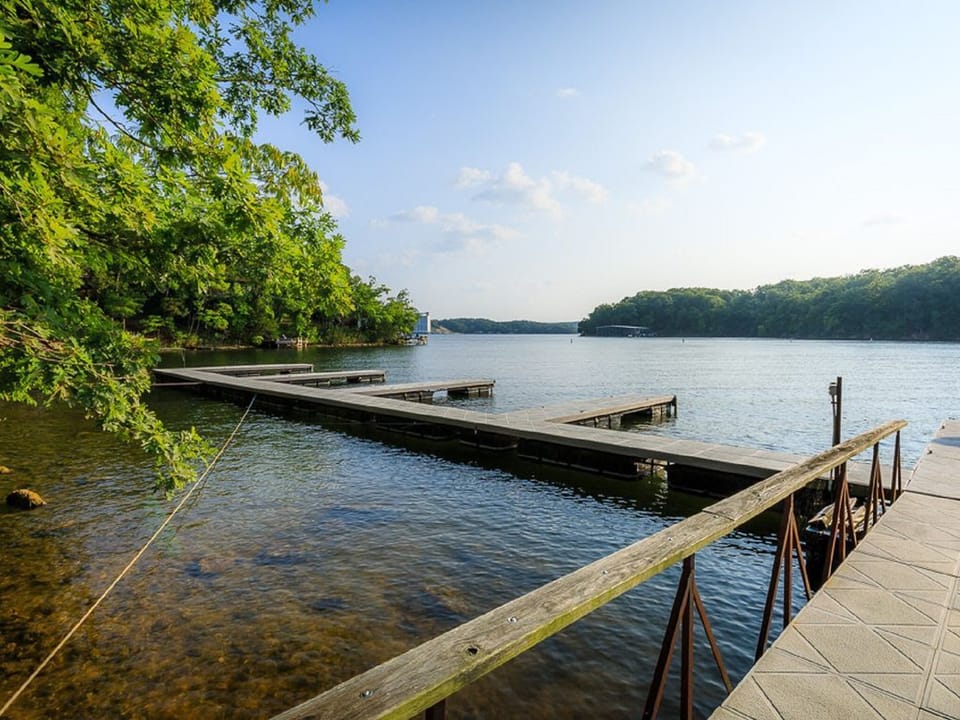 public boat slips located steps away from the house