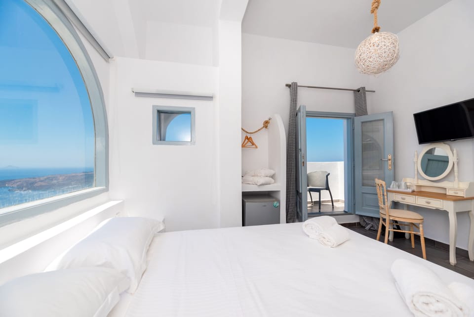 Standard Double Room (Caldera View) | In-room safe, iron/ironing board, free WiFi, bed sheets