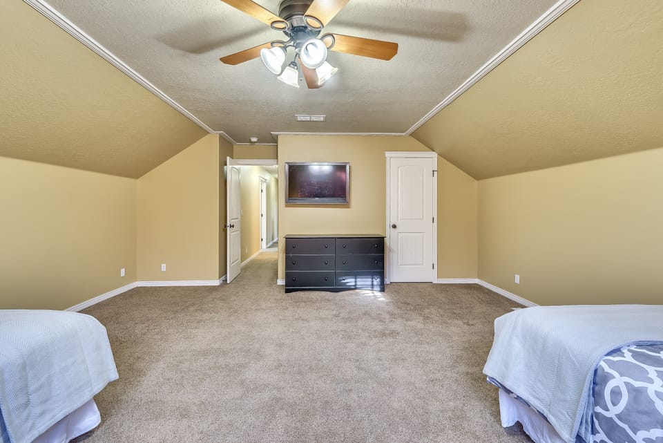 4th bdrm also includes a large dresser with 40" mounted flat screen TV and games