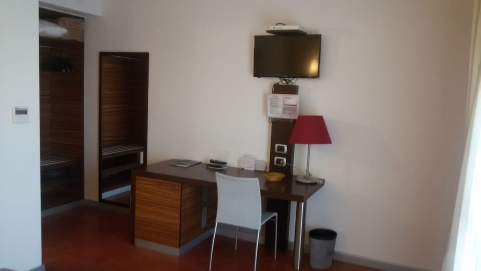 Room amenity