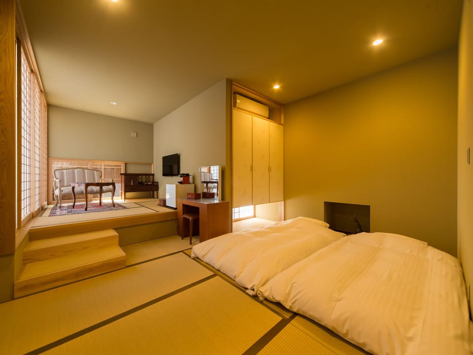 Japanese Style Superior Sea View Room with Hot Springs | Minibar (free items), WiFi (free)