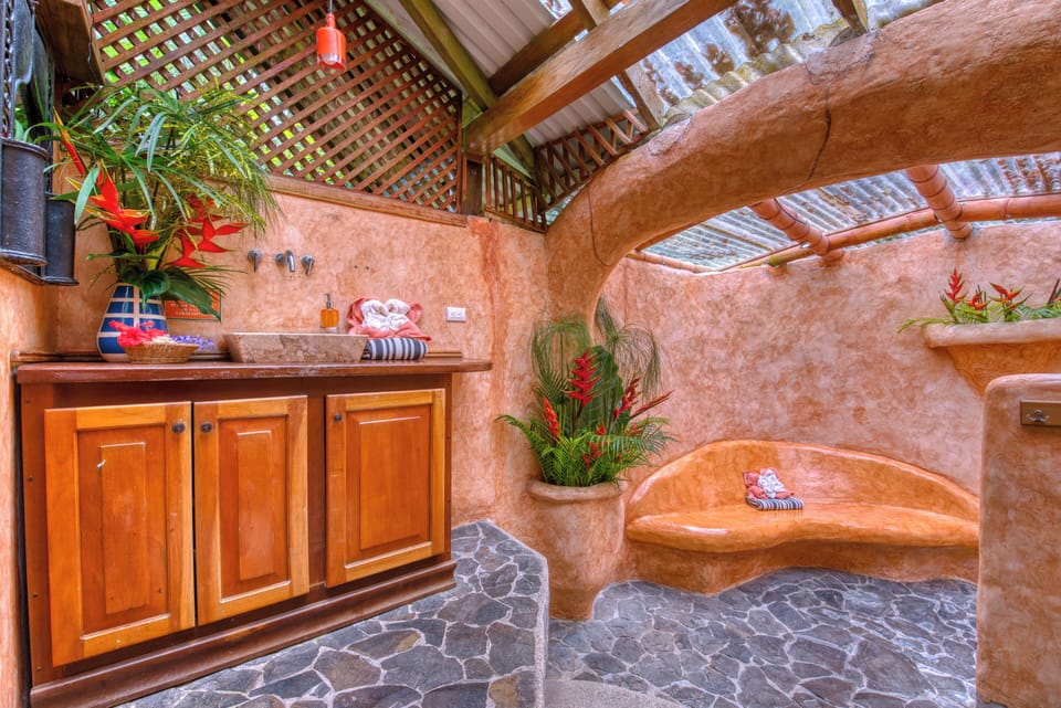 Comfort Cottage, 2 Bedrooms, Hot Tub, Garden View | Bathroom | Shower, rainfall showerhead, towels, toilet paper