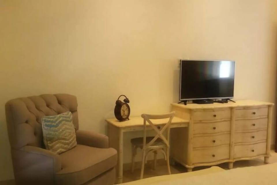 Family Villa, 4 Bedrooms | 4 bedrooms, iron/ironing board, free WiFi, bed sheets